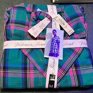 NWT Victoria’s Secret Short PJ Set Medium